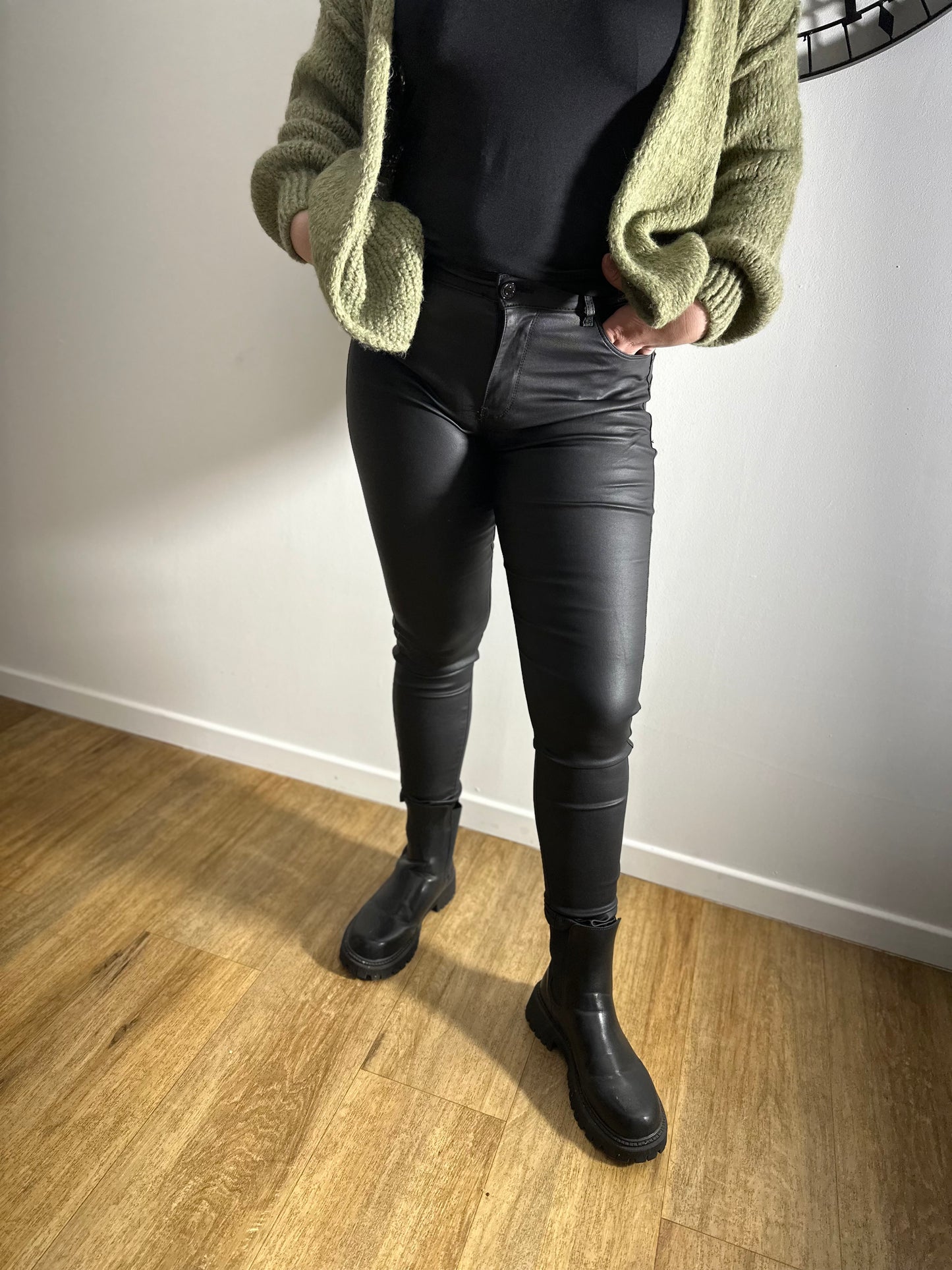 Pantalon slim enduit