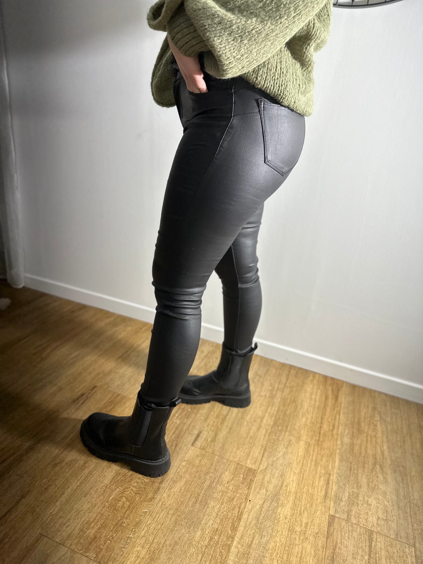 Pantalon slim enduit